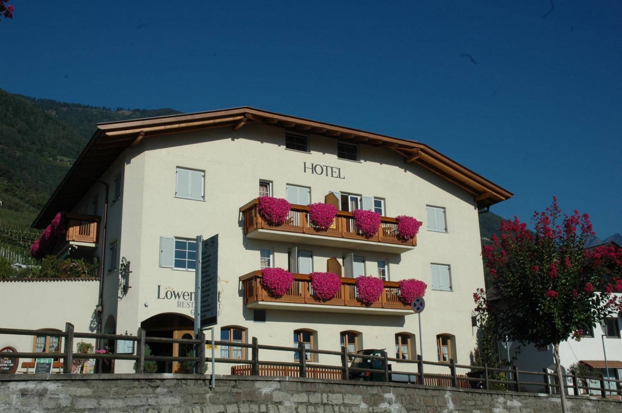 Hotel Loewenwirt Tscherms Zewnętrze zdjęcie