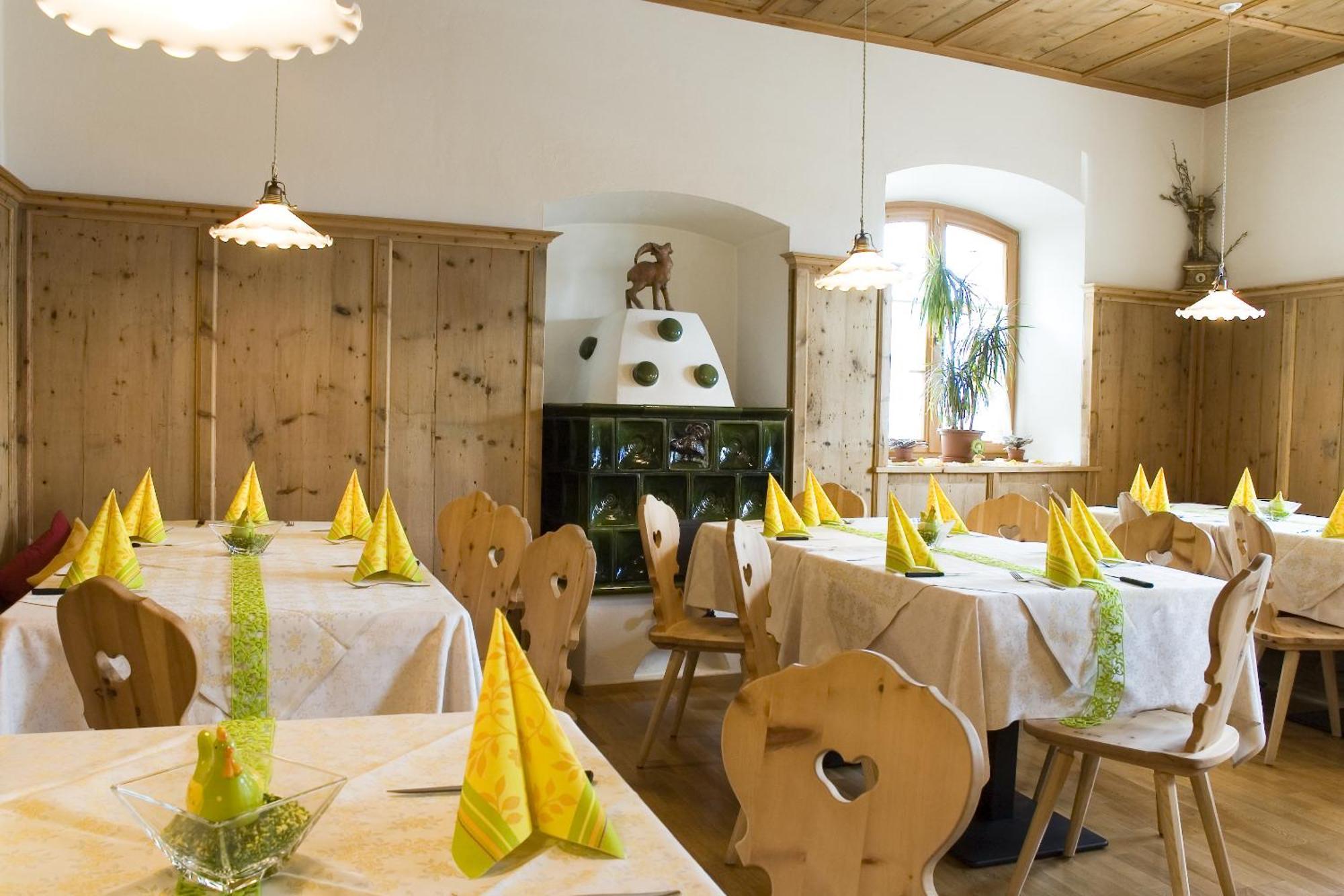 Hotel Loewenwirt Tscherms Zewnętrze zdjęcie
