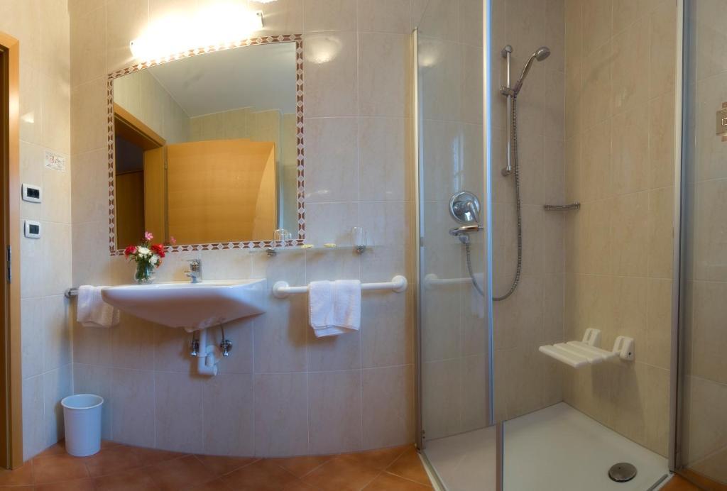 Hotel Loewenwirt Tscherms Pokój zdjęcie