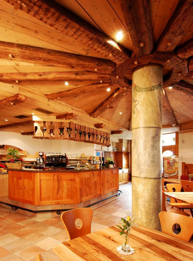 Hotel Loewenwirt Tscherms Zewnętrze zdjęcie